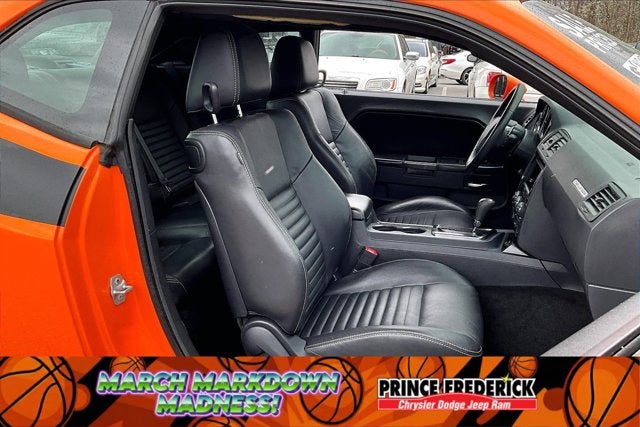 2014 Dodge Challenger SXT Plus