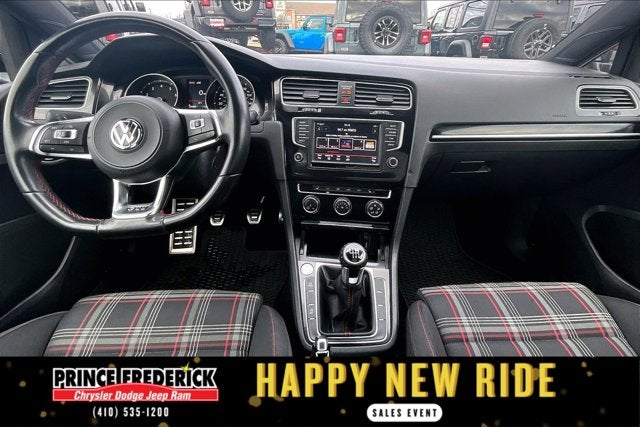 2017 Volkswagen Golf GTI Sport