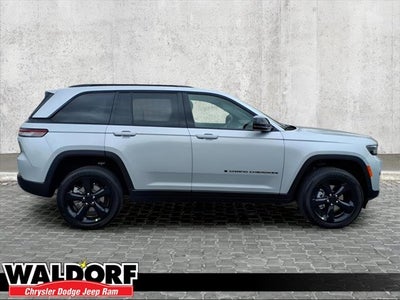 2025 Jeep Grand Cherokee LAR