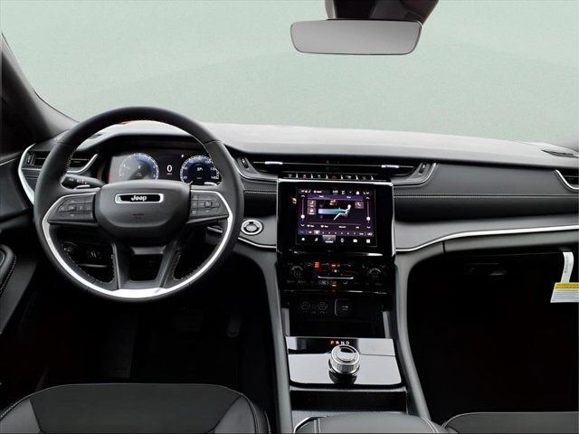 2025 Jeep Grand Cherokee LAR