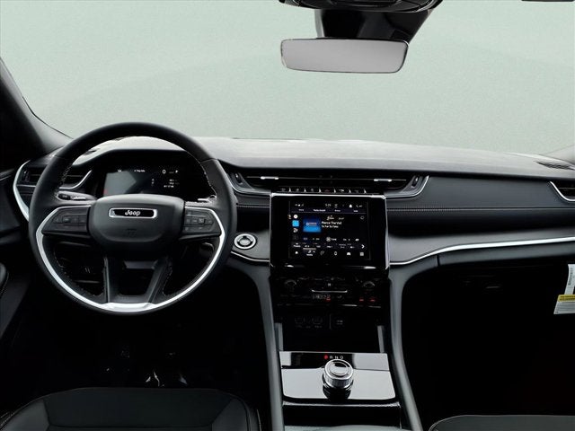 2025 Jeep Grand Cherokee LAR