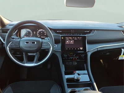 2025 Jeep Grand Cherokee LAR