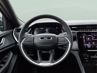 2025 Jeep Grand Cherokee LAR