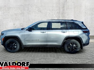 2026 Jeep Grand Cherokee Laredo Altitude