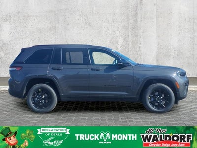2026 Jeep Grand Cherokee Laredo Altitude