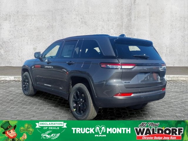 2026 Jeep Grand Cherokee Laredo Altitude