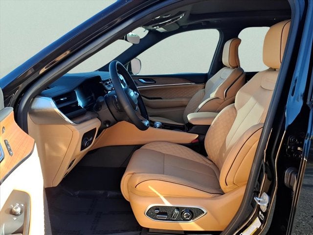 2025 Jeep Grand Cherokee Summit Reserve