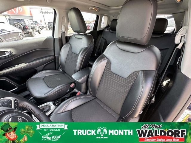 2020 Jeep Compass Latitude w/Sun/Safety Pkg