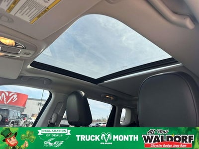 2020 Jeep Compass Latitude w/Sun/Safety Pkg