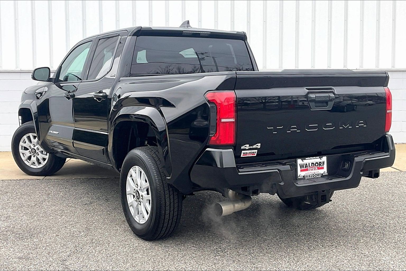 2025 Toyota Tacoma 4WD SR5