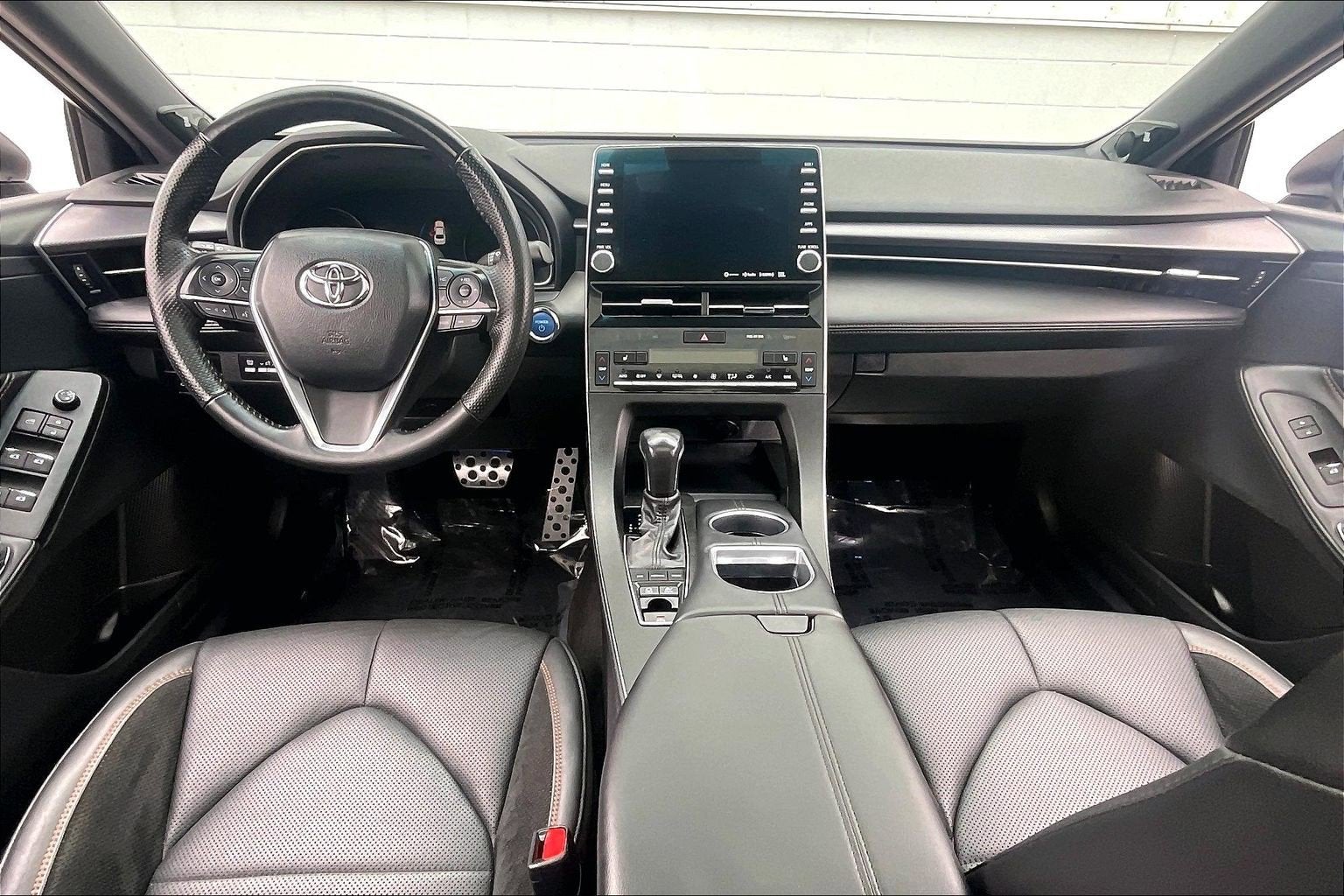 2022 Toyota Avalon Hybrid XSE Nightshade