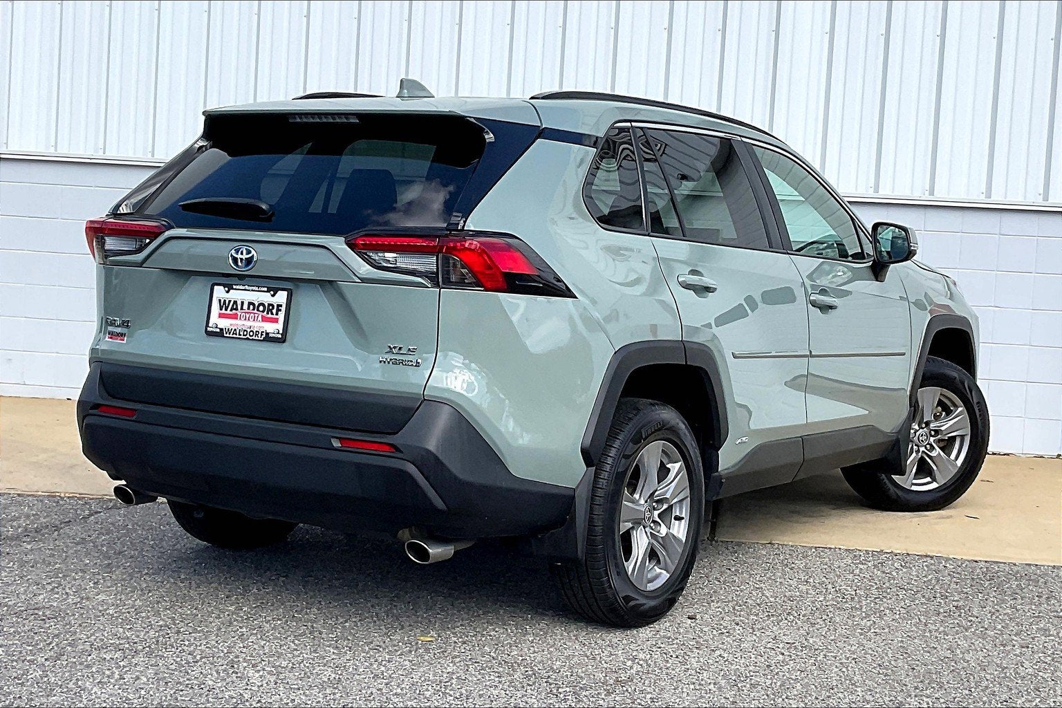 2023 Toyota RAV4 Hybrid XLE