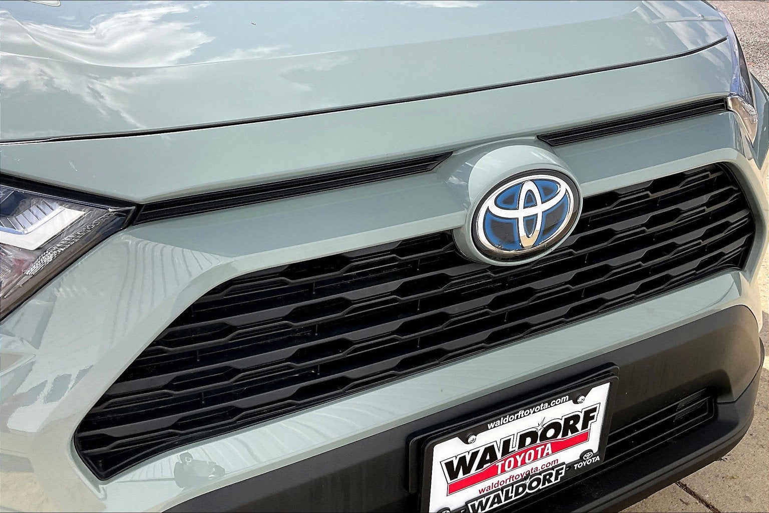 2023 Toyota RAV4 Hybrid XLE