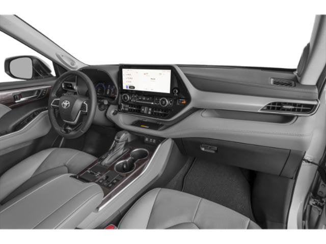 2024 Toyota Highlander Hybrid Platinum