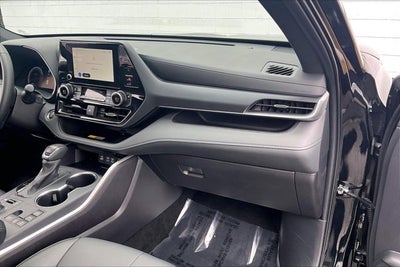 2025 Toyota Highlander XSE