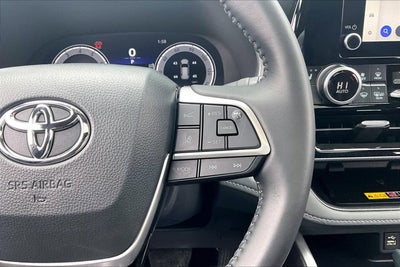 2025 Toyota Highlander XSE