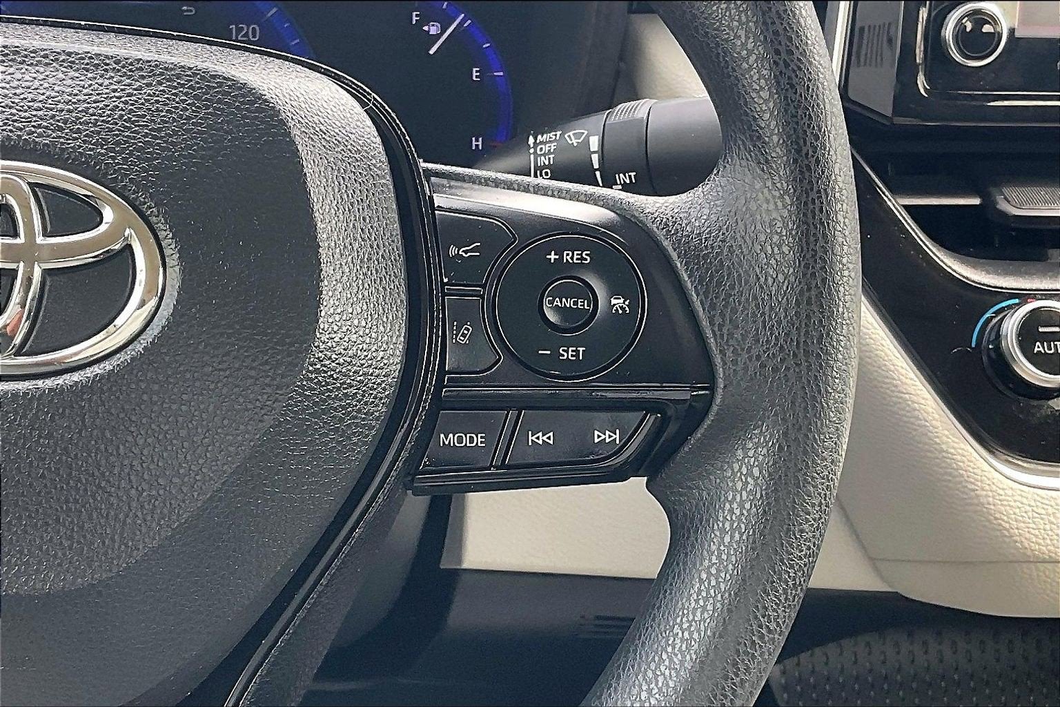 2020 Toyota Corolla Hybrid LE