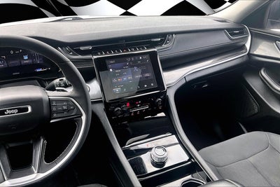 2023 Jeep Grand Cherokee Laredo