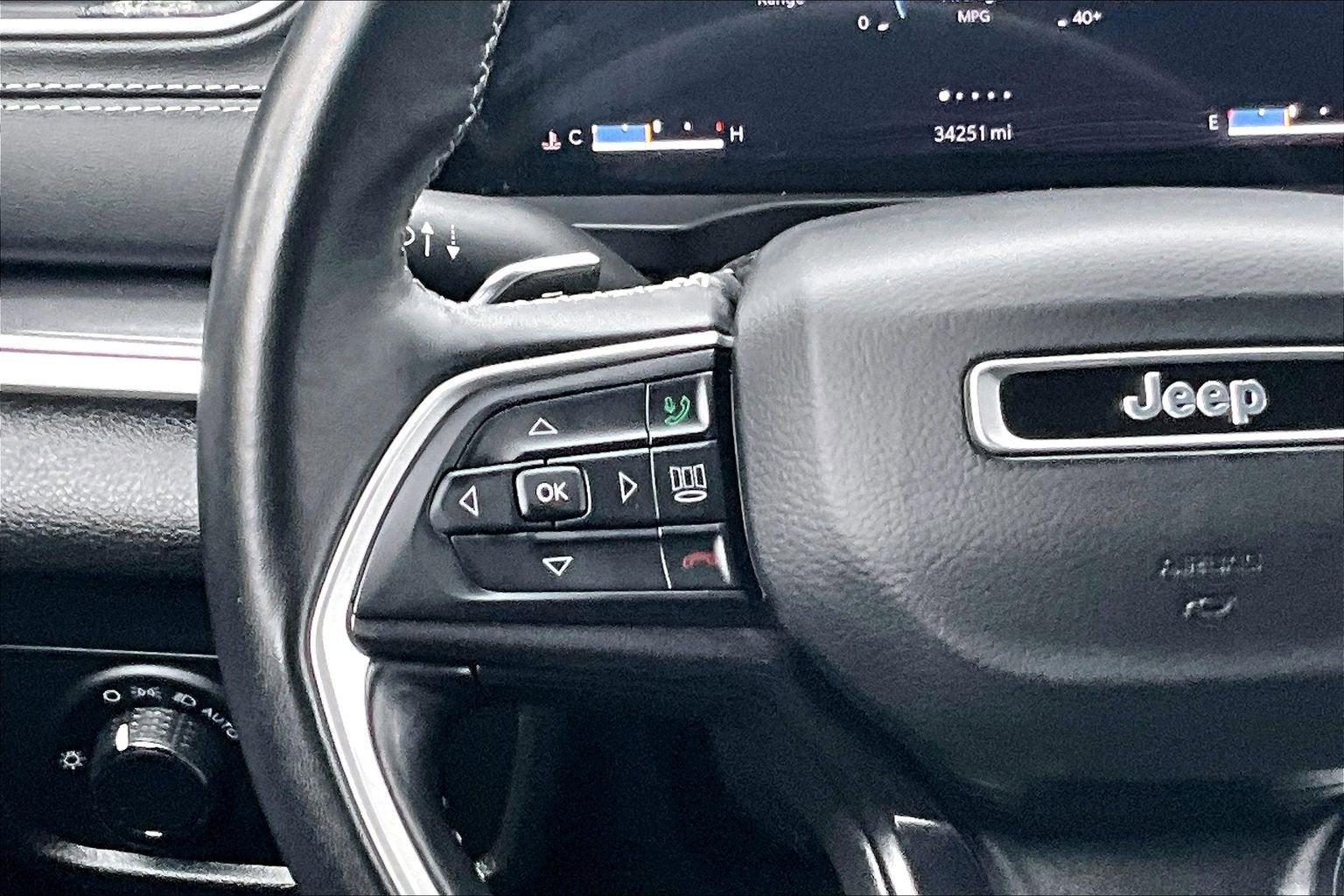 2021 Jeep Grand Cherokee L Laredo