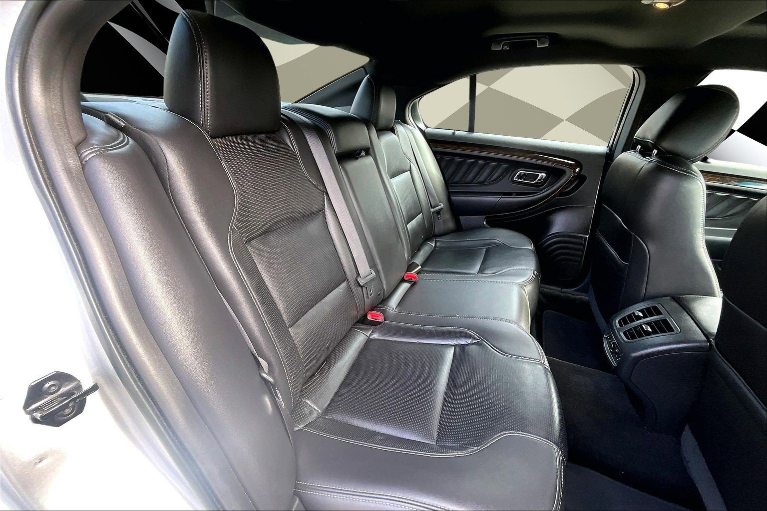 2017 Ford Taurus Limited