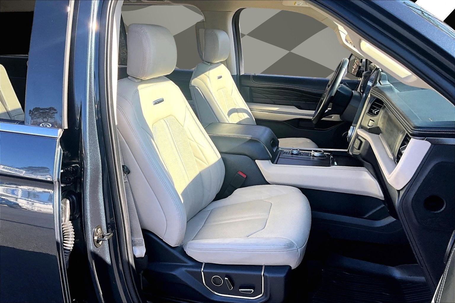 2022 Ford Expedition Max Platinum