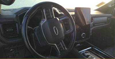 2022 Ford Expedition Max STEALTH PERFORMANCE PACKAGE