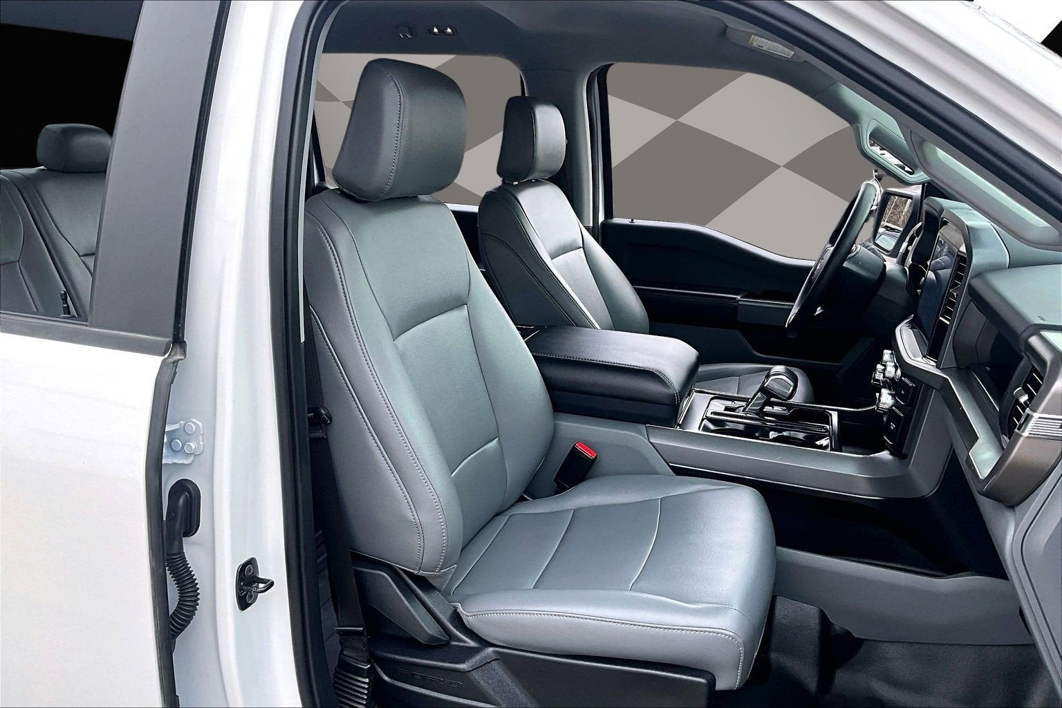 2025 Ford F-150 Lightning Pro