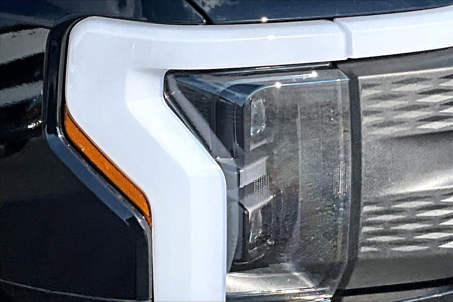 2024 Ford F-150 Lightning Flash
