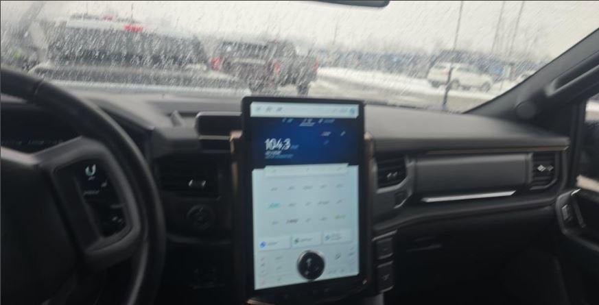 2023 Ford F-150 Lightning Lariat EXTENDED RANGE PANO ROOF