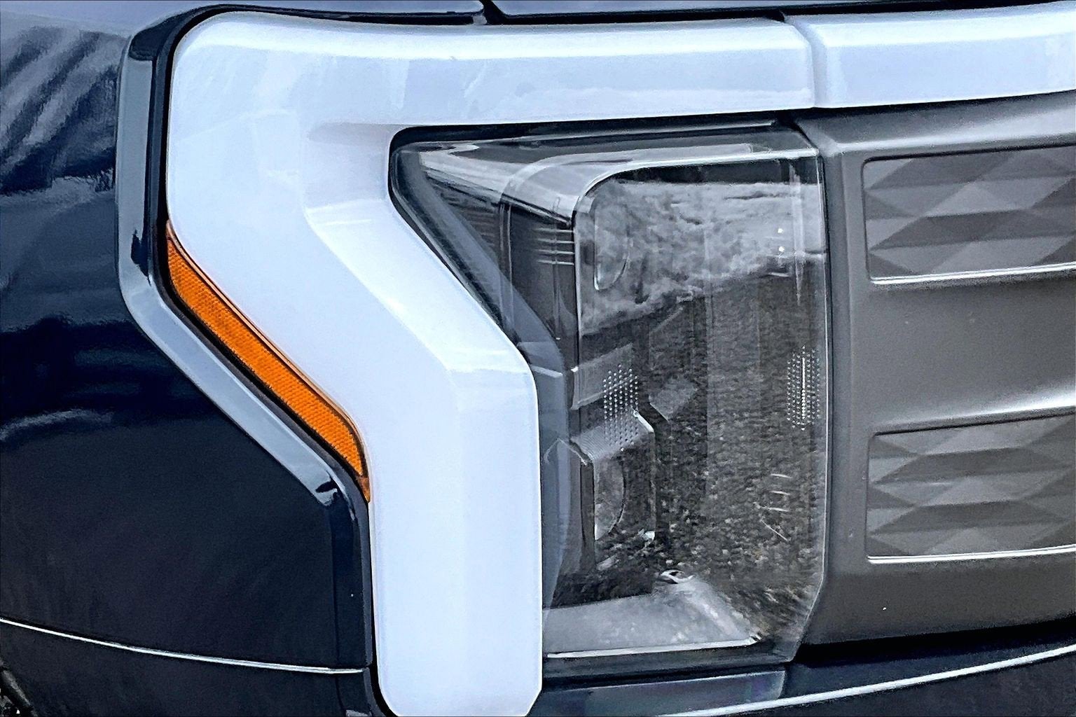 2023 Ford F-150 Lightning LARIAT