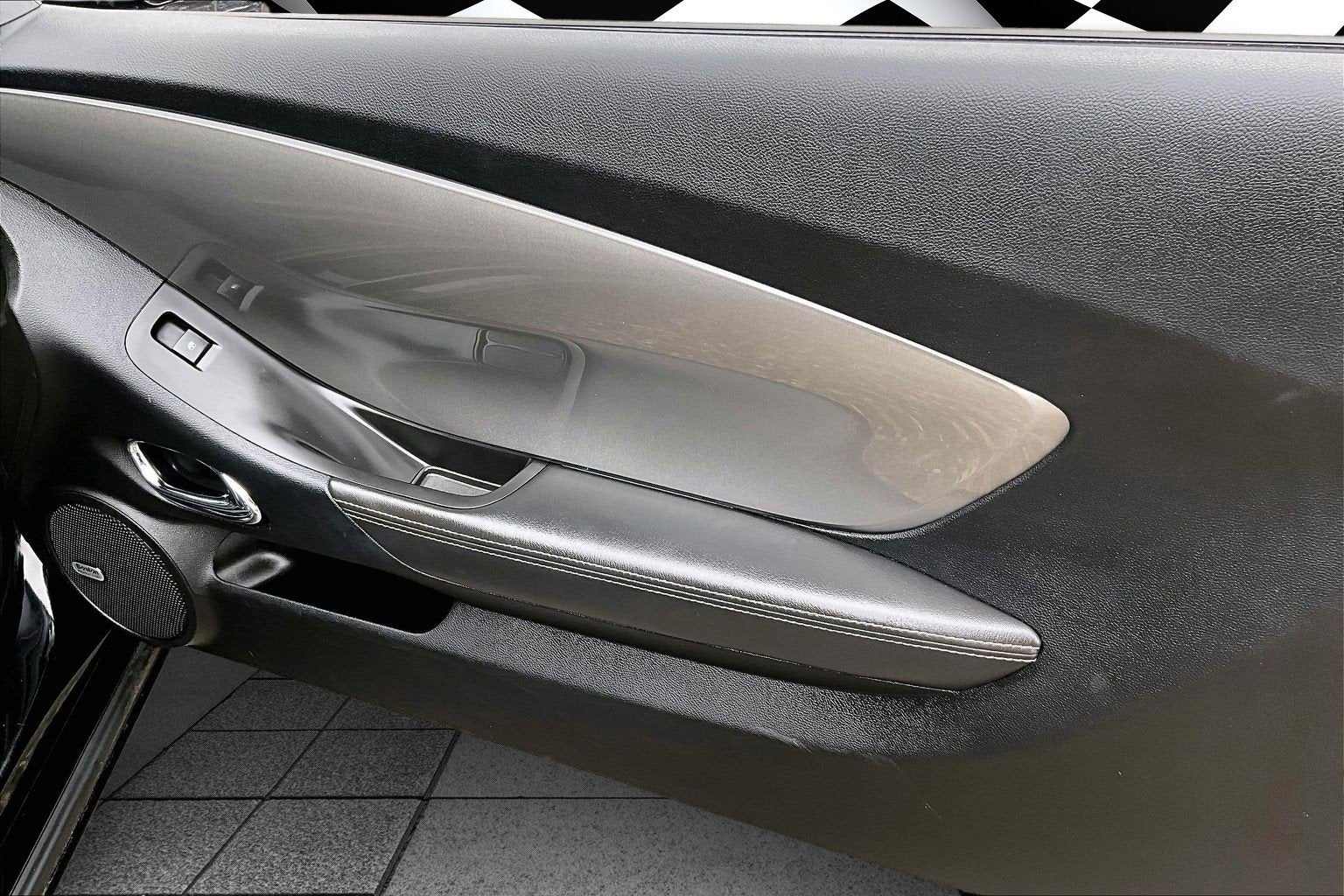 2011 Chevrolet Camaro 2LT