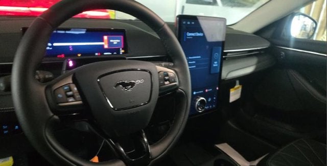 2025 Ford Mustang Mach-E COMFORT AWD