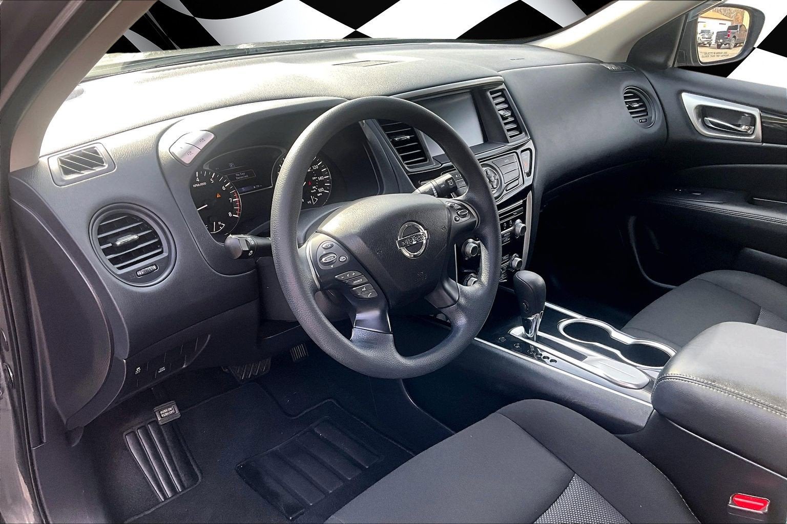 2020 Nissan Pathfinder S