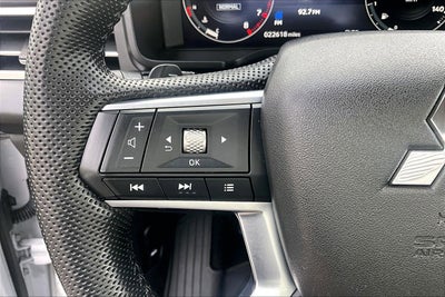 2023 Mitsubishi Outlander SEL