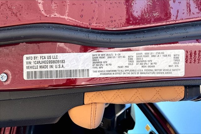 2025 Jeep Grand Cherokee Summit