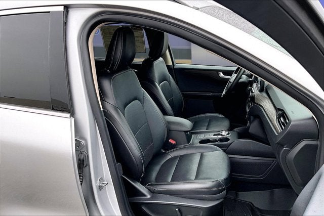 2020 Ford Escape Titanium Hybrid