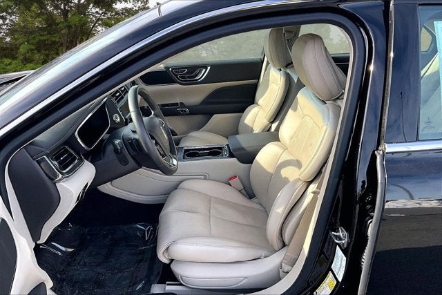 2019 Lincoln Continental Select