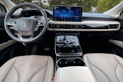 2023 Lincoln Nautilus Reserve