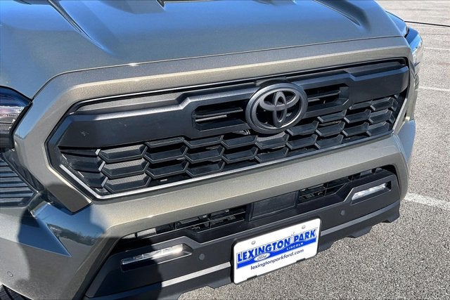 2024 Toyota Tacoma 4WD Base