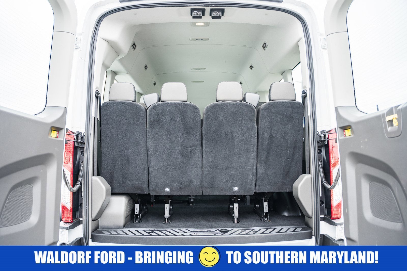 2023 Ford Transit Passenger Wagon 350