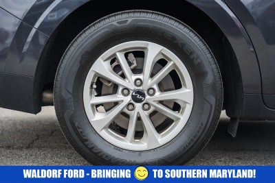 2023 Kia Carnival LX