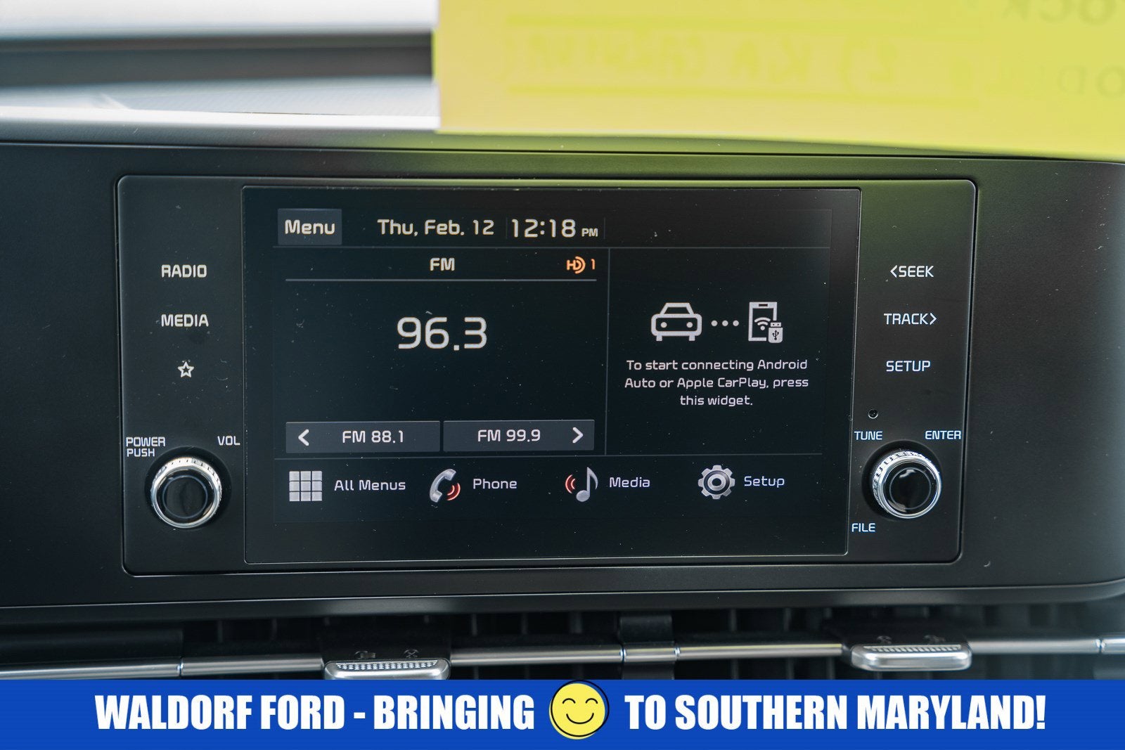 2023 Kia Carnival LX