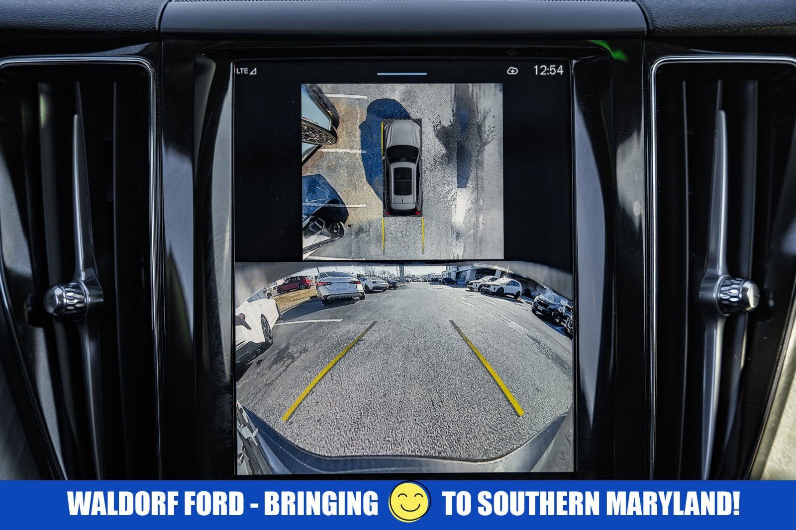 2025 Volvo XC60 Plus